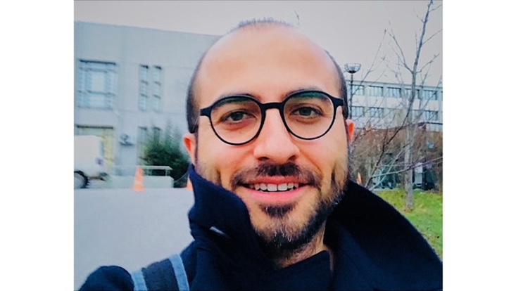 Portraitbild des Gastwissenschaftlers Abdullah Atmacasoy.